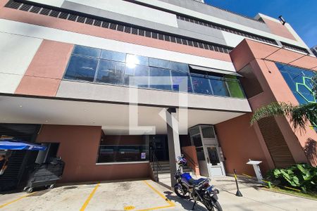 Studio à venda com 28m², 1 quarto e sem vaga Studio à venda com 28m², 1 quarto e sem vagaFachada