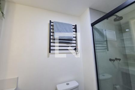 Studio à venda com 28m², 1 quarto e sem vaga Studio à venda com 28m², 1 quarto e sem vagaBanheiro