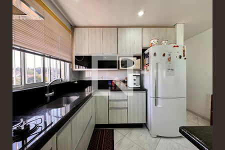 Casa à venda com 270m², 3 quartos e 2 vagas Casa à venda com 270m², 3 quartos e 2 vagasCozinha