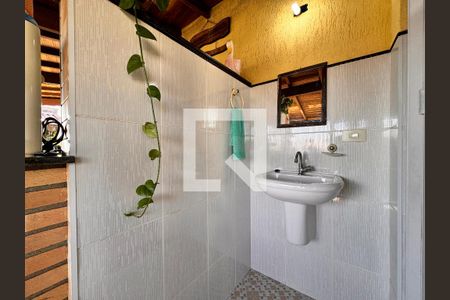 Casa à venda com 270m², 3 quartos e 2 vagas Casa à venda com 270m², 3 quartos e 2 vagasBanheiro de serviço