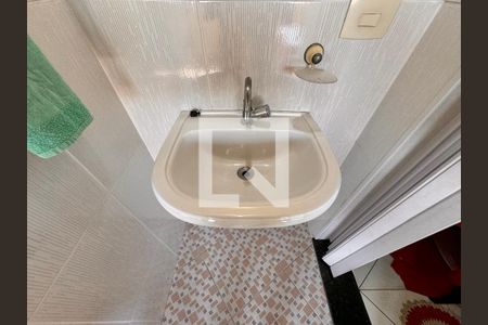 Casa à venda com 270m², 3 quartos e 2 vagas Casa à venda com 270m², 3 quartos e 2 vagasBanheiro de serviço