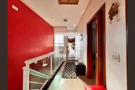 Casa à venda com 270m², 3 quartos e 2 vagas Casa à venda com 270m², 3 quartos e 2 vagasCorredor