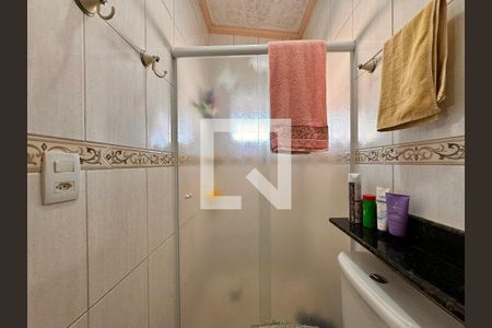 Casa à venda com 270m², 3 quartos e 2 vagas Casa à venda com 270m², 3 quartos e 2 vagasBanheiro suíte 2