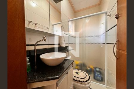 Casa à venda com 270m², 3 quartos e 2 vagas Casa à venda com 270m², 3 quartos e 2 vagasBanheiro suíte 3