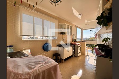 Casa à venda com 270m², 3 quartos e 2 vagas Casa à venda com 270m², 3 quartos e 2 vagasLavanderia