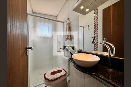 Casa à venda com 270m², 3 quartos e 2 vagas Casa à venda com 270m², 3 quartos e 2 vagasBanheiro