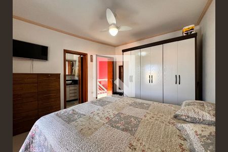 Casa à venda com 270m², 3 quartos e 2 vagas Casa à venda com 270m², 3 quartos e 2 vagasSuite 2