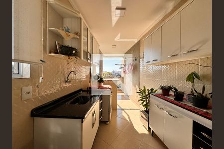 Casa à venda com 270m², 3 quartos e 2 vagas Casa à venda com 270m², 3 quartos e 2 vagasLavanderia