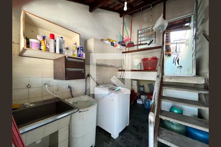 Casa à venda com 288m², 4 quartos e 2 vagasÁrea de Serviço