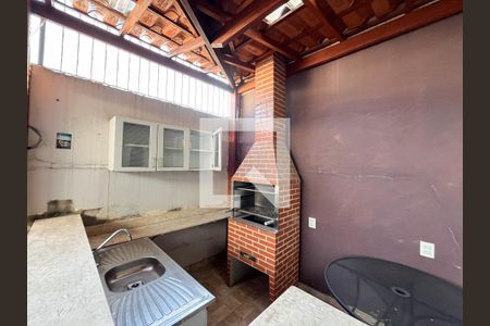 Casa à venda com 288m², 4 quartos e 2 vagasChurrasqueira