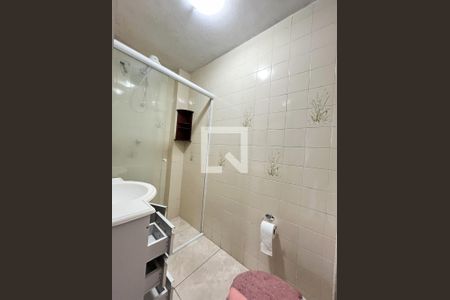 Casa à venda com 288m², 4 quartos e 2 vagasBanheiro de serviço