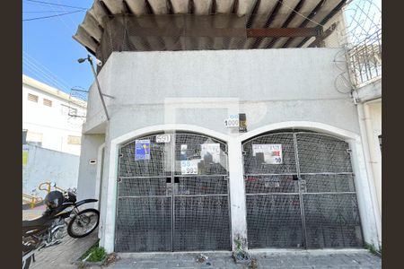 Casa à venda com 288m², 4 quartos e 2 vagasFachada