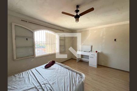 Casa à venda com 288m², 4 quartos e 2 vagasSuite