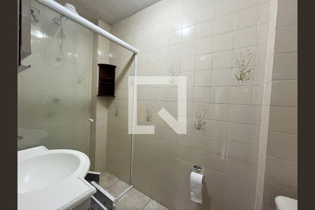 Casa à venda com 288m², 4 quartos e 2 vagasBanheiro de serviço