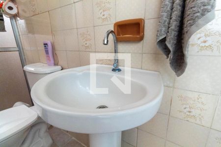 Casa à venda com 300m², 5 quartos e 3 vagas Casa à venda com 300m², 5 quartos e 3 vagasBanheiro 2