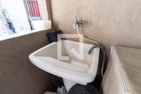 Casa à venda com 300m², 5 quartos e 3 vagas Casa à venda com 300m², 5 quartos e 3 vagasLavanderia