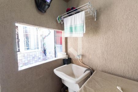 Casa à venda com 300m², 5 quartos e 3 vagas Casa à venda com 300m², 5 quartos e 3 vagasLavanderia