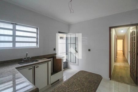 Casa à venda com 175m², 4 quartos e 2 vagas Casa à venda com 175m², 4 quartos e 2 vagasCozinha