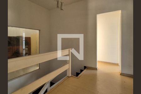 Casa de condomínio à venda com 265m², 3 quartos e 1 vaga Casa de condomínio à venda com 265m², 3 quartos e 1 vagaCorredor