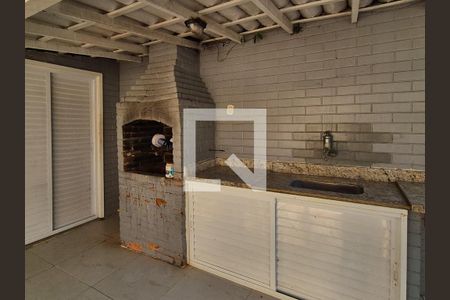 Casa de condomínio à venda com 265m², 3 quartos e 1 vaga Casa de condomínio à venda com 265m², 3 quartos e 1 vagaÁrea externa