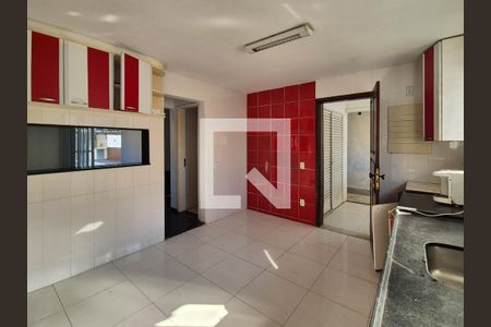 Casa de condomínio à venda com 265m², 3 quartos e 1 vaga Casa de condomínio à venda com 265m², 3 quartos e 1 vagaCozinha