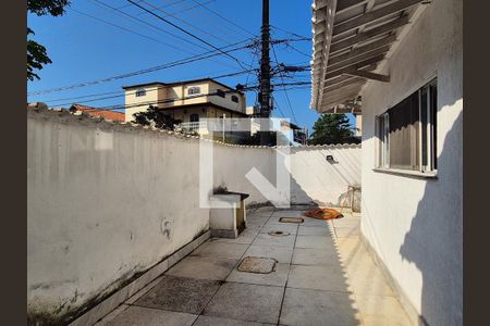 Casa de condomínio à venda com 265m², 3 quartos e 1 vaga Casa de condomínio à venda com 265m², 3 quartos e 1 vagaÁrea externa