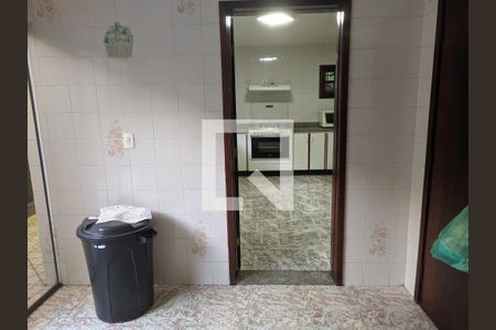 Casa à venda com 408m², 6 quartos e 4 vagasLavanderia
