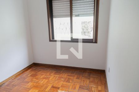 Casa à venda com 380m², 5 quartos e 6 vagas Casa à venda com 380m², 5 quartos e 6 vagasQuarto 2