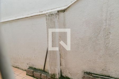 Casa à venda com 380m², 5 quartos e 6 vagas Casa à venda com 380m², 5 quartos e 6 vagasVista do quarto 3