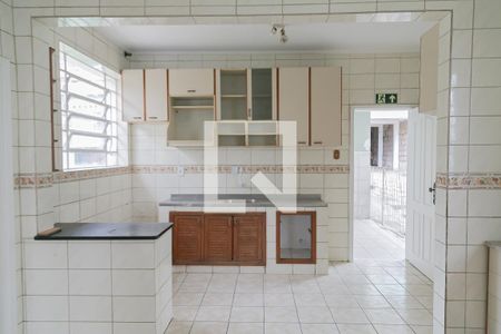 Casa à venda com 380m², 5 quartos e 6 vagas Casa à venda com 380m², 5 quartos e 6 vagasCozinha