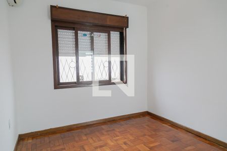 Casa à venda com 380m², 5 quartos e 6 vagas Casa à venda com 380m², 5 quartos e 6 vagasQuarto 4