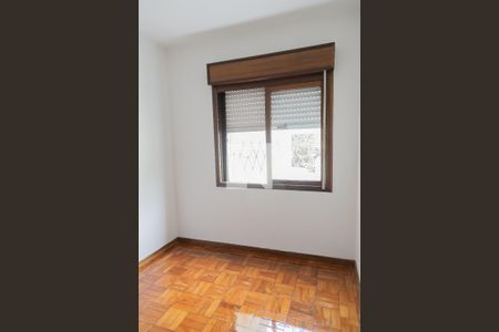 Casa à venda com 380m², 5 quartos e 6 vagas Casa à venda com 380m², 5 quartos e 6 vagasQuarto 2