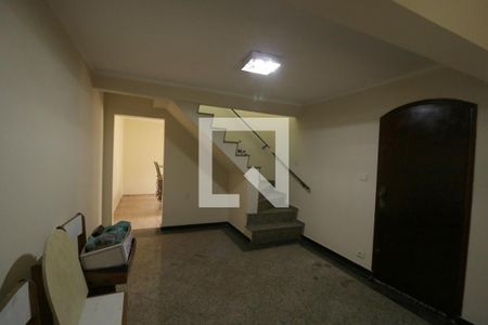 Sala de casa para alugar com 3 quartos, 244m² em Vila Ema, São Paulo