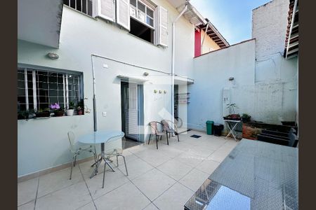 Casa à venda com 178m², 3 quartos e 2 vagasQuintal