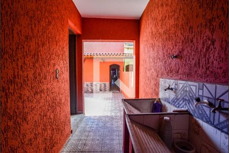 Casa à venda com 180m², 3 quartos e 1 vagaÁrea de Serviço