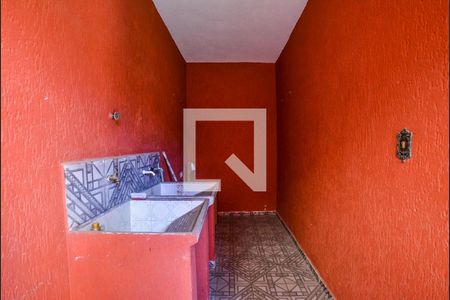 Casa à venda com 180m², 3 quartos e 1 vagaÁrea de Serviço