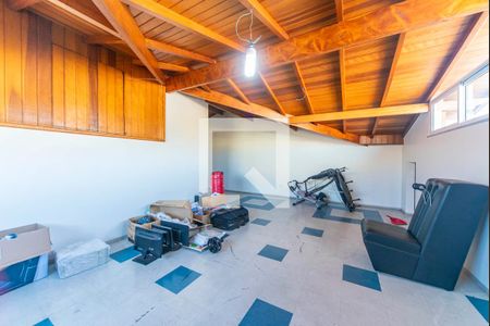 Casa à venda com 395m², 3 quartos e 4 vagasSótão