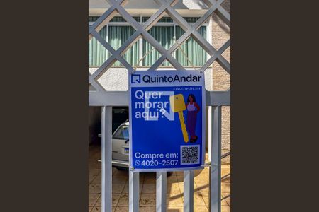 Casa à venda com 395m², 3 quartos e 4 vagasPlaca Banner instalada na Fachada