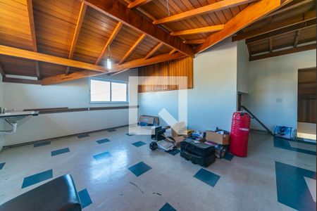 Casa à venda com 395m², 3 quartos e 4 vagasSótão