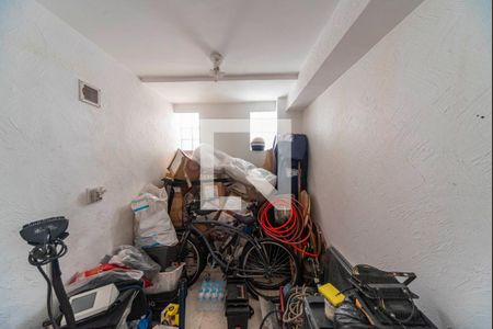 Casa à venda com 395m², 3 quartos e 4 vagasQuarto da Garagem