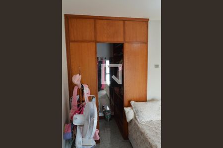 Casa de condomínio à venda com 150m², 3 quartos e 4 vagasCloset do Quarto 2