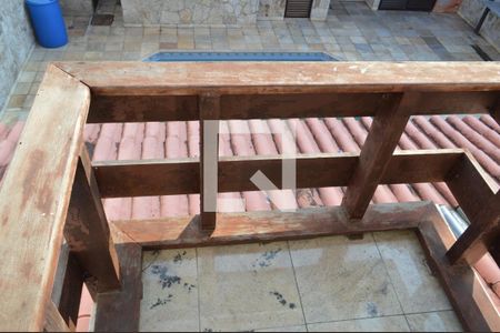 Casa de condomínio à venda com 150m², 3 quartos e 4 vagasVaranda do Quarto 1