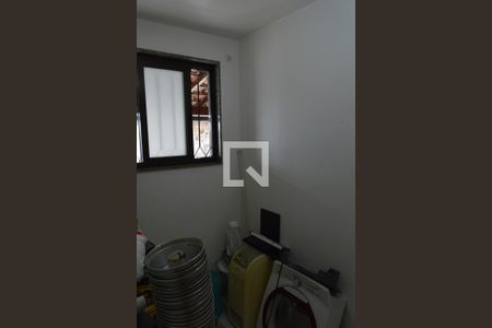 Casa de condomínio à venda com 150m², 3 quartos e 4 vagasQuarto de Serviço