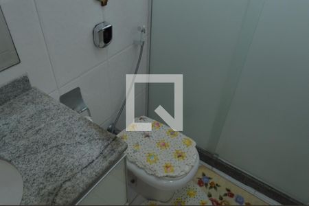 Casa de condomínio à venda com 150m², 3 quartos e 4 vagasBanheiro