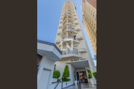 Apartamento à venda com 42m², 1 quarto e 1 vagaFachado do condomínio