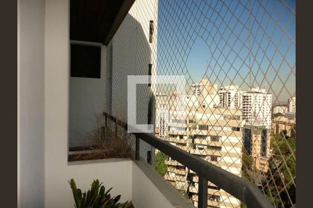 Apartamento à venda com 144m², 4 quartos e 3 vagas