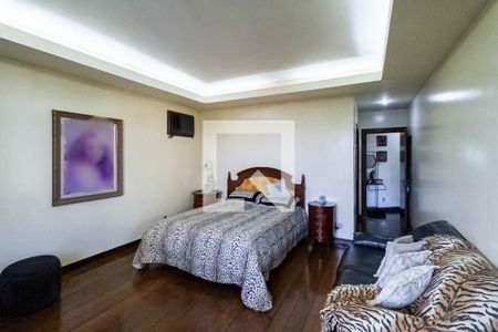 Casa à venda com 640m², 4 quartos e 6 vagasSuíte 2 - Master
