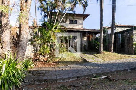 Casa à venda com 640m², 4 quartos e 6 vagasFachada