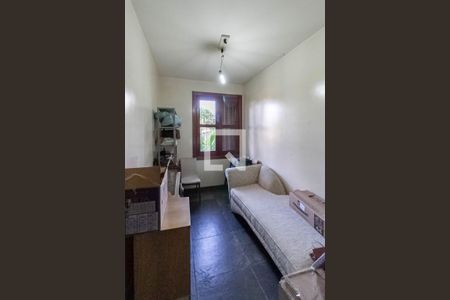 Casa à venda com 640m², 4 quartos e 6 vagasQuarto de serviço 2