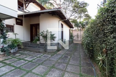 Casa à venda com 640m², 4 quartos e 6 vagasGaragem